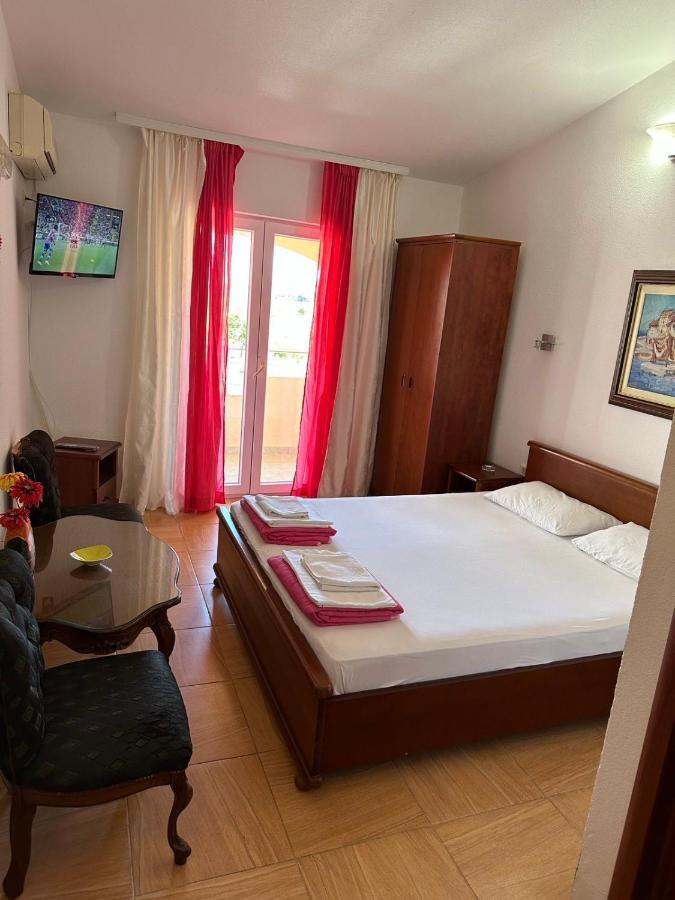 Guest House Andrea Budua Esterno foto