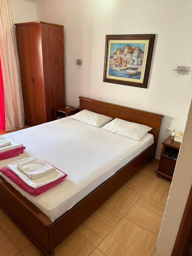 Guest House Andrea Budua Esterno foto