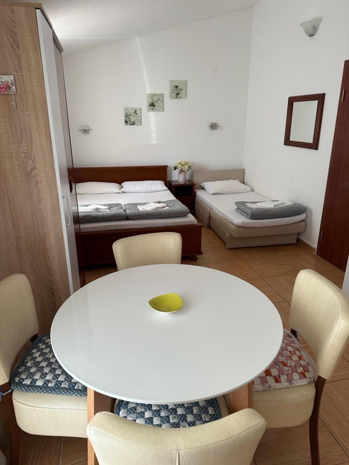 Guest House Andrea Budua Esterno foto