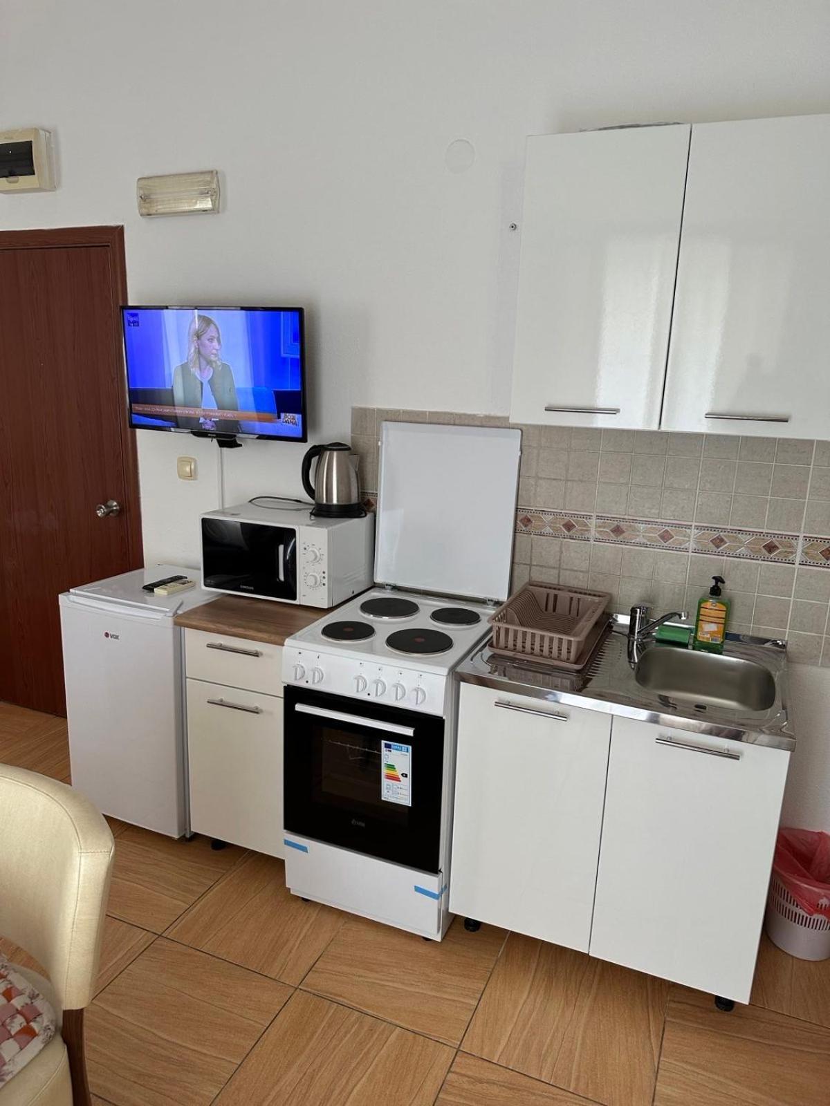 Guest House Andrea Budua Esterno foto