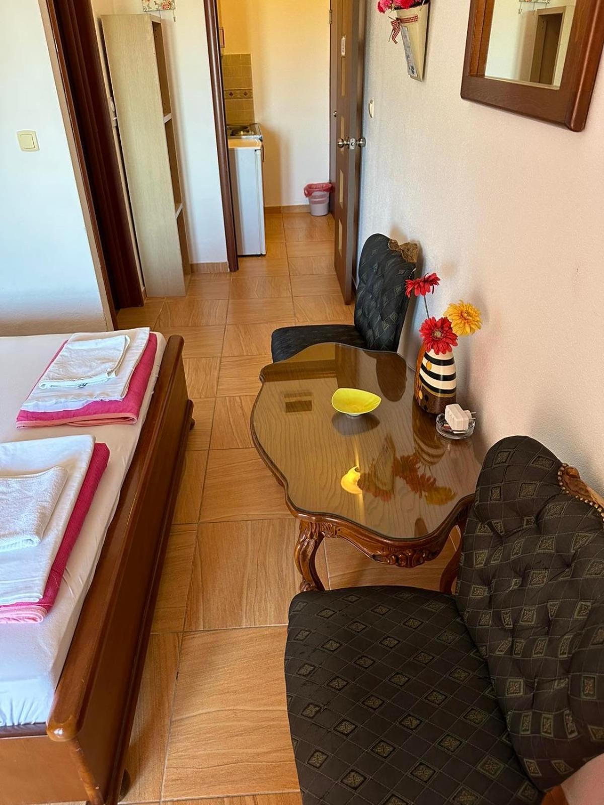 Guest House Andrea Budua Esterno foto